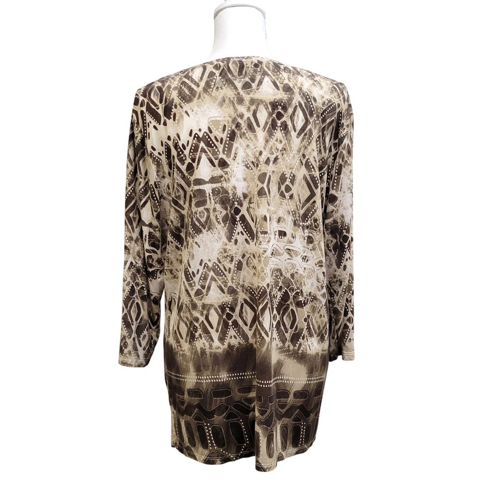 Chico's V-Neck Tunic Top Women's 2, Large Tan Beige Geometric Tribal Lightweight - Picture 2 of 6